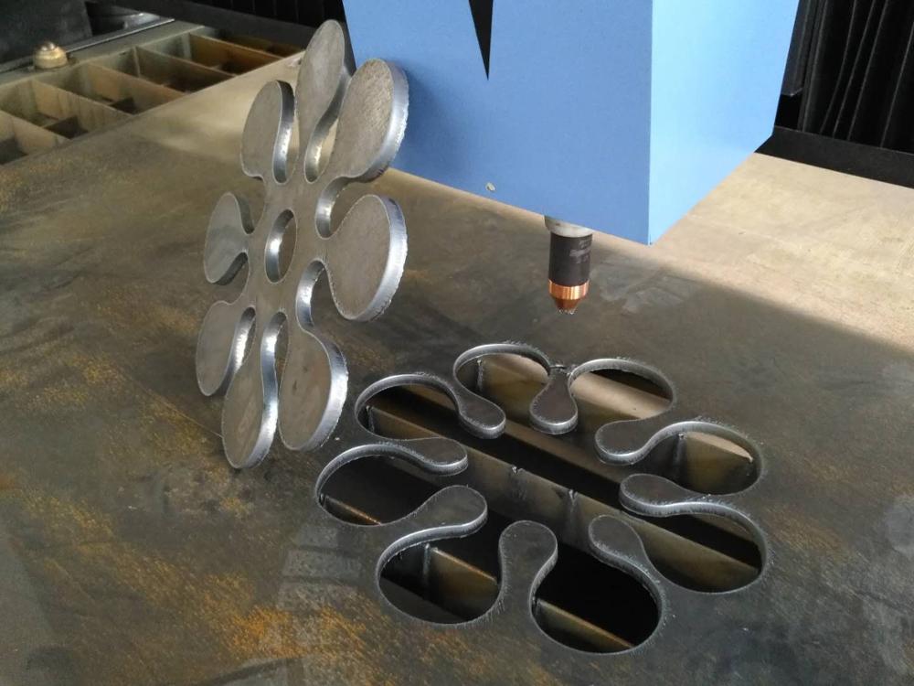 1000W Metal Sheet Cnc Fiber Laser Cutting Machine 1000 W-os fémlemez Cnc szálas lézervágó gép