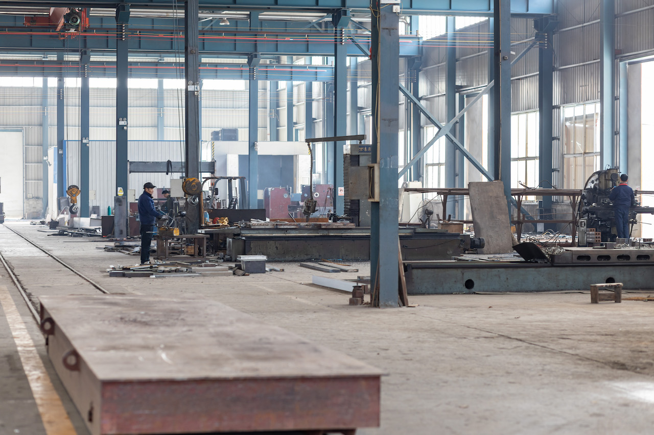 100t hidraulikus CNC fékprés Koronás Cnc présfék Delem