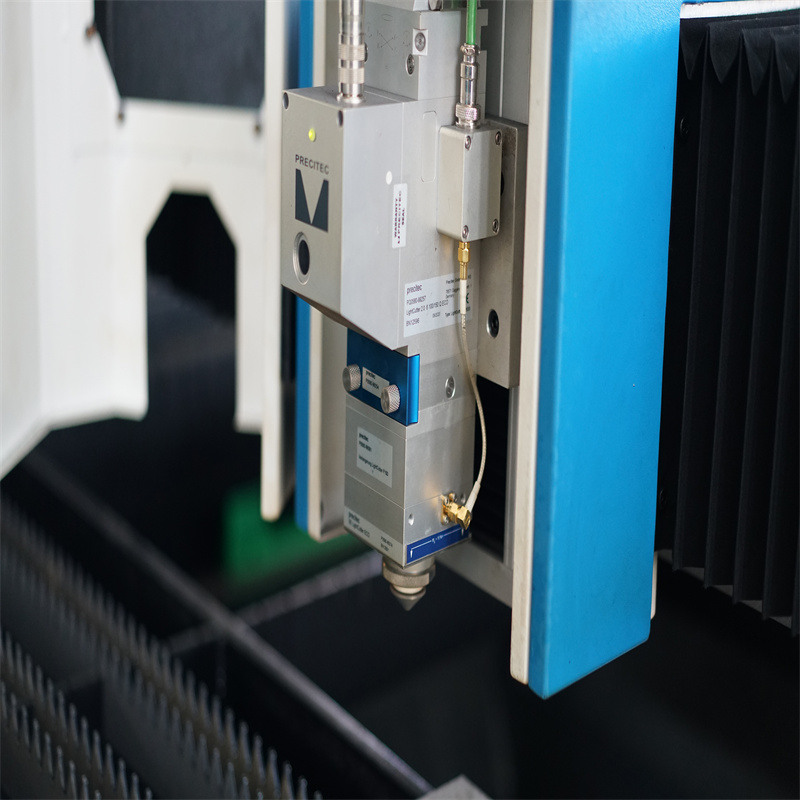 12 kW-os szálas lézervágó gép 10 mm-es szénacélhoz