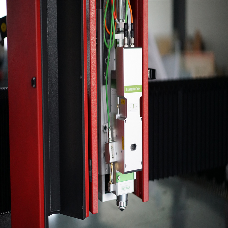 1530 2040 2060 2580 Nagy teherbírású automatikus rostlézeres vágógép rozsdamentes acélhoz