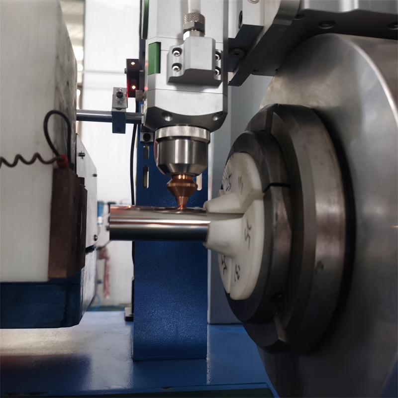 1530 CNC lemezszálas lézervágó gép