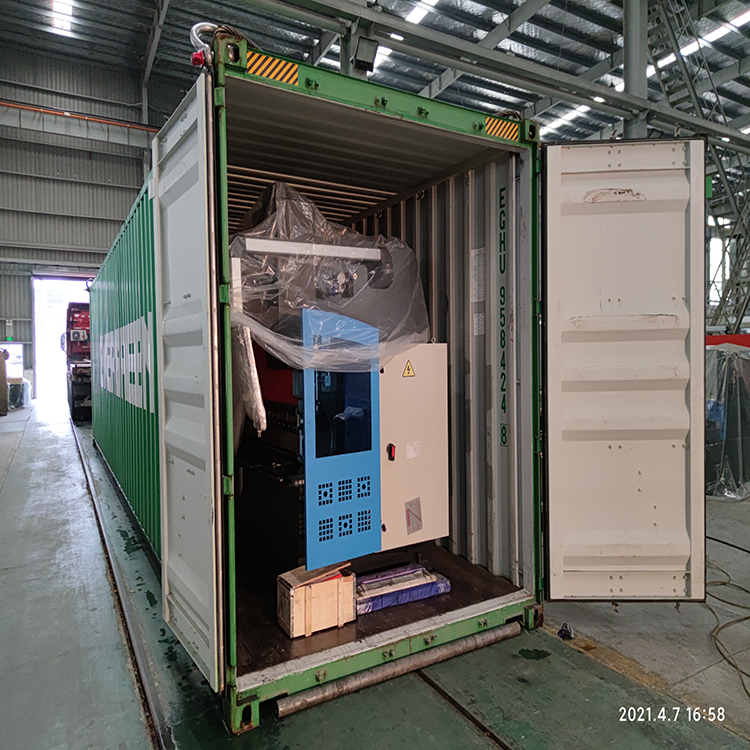 300t/4000 hidraulikus présfékező gép