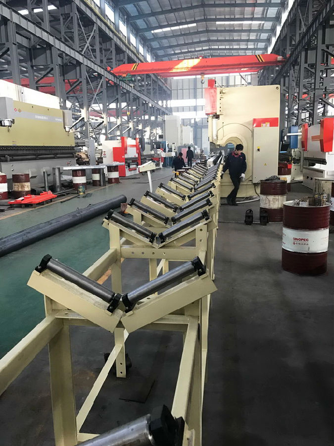 4 Axis Cnc Tandem Press Brake With Delem Da58t 2d Graphical Controller 4 tengelyes Cnc tandem nyomófék Delem Da58t 2d grafikus vezérlővel