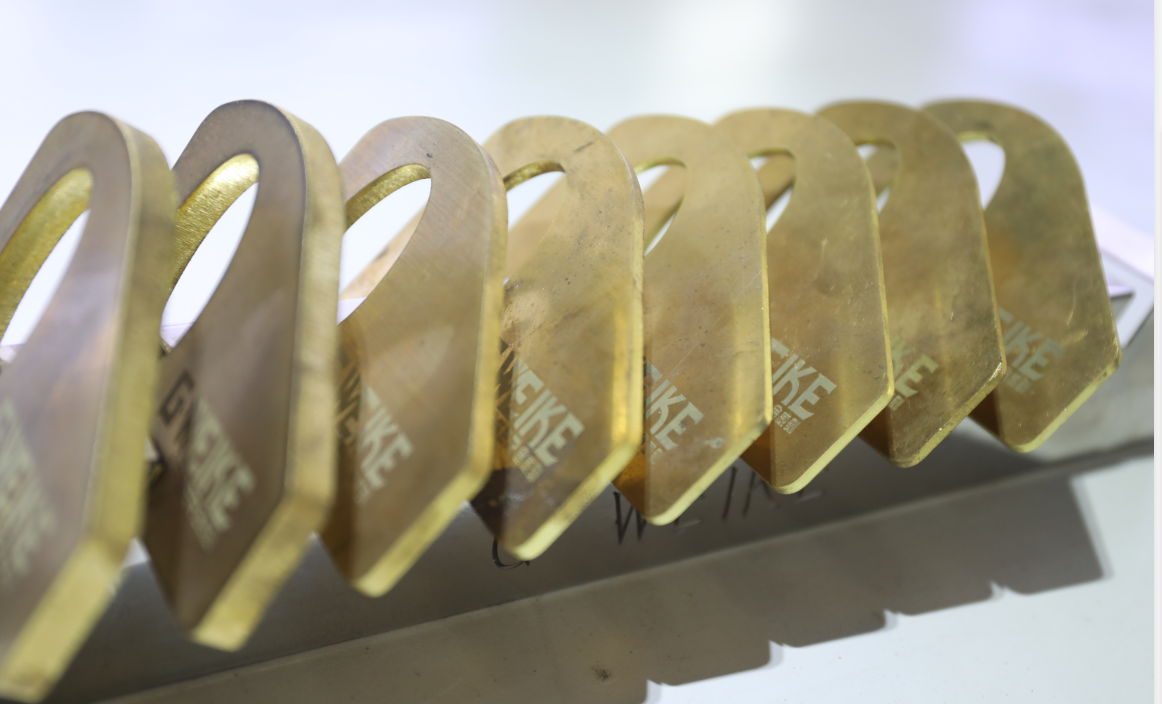 4kw-os szálas lézervágó gép