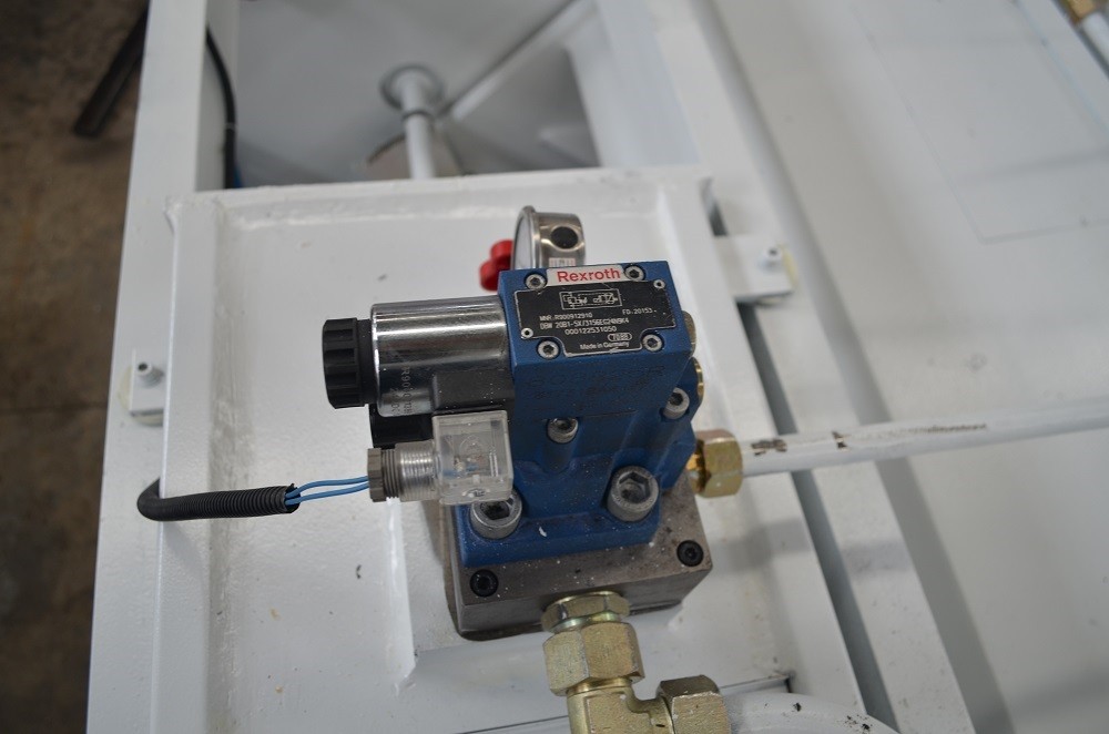 6*3200mm Guillotine Shears Metal Shear Hydraulic Iron Sheet Cutting Shearing Machine 6 * 3200 mm-es guillotine olló fém olló hidraulikus vaslemez vágó nyírógép