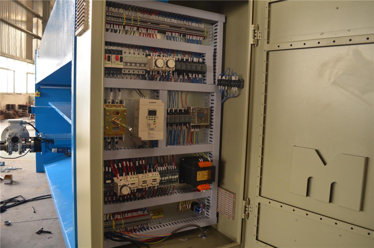 6*3200mm Guillotine Shears Metal Shear Hydraulic Iron Sheet Cutting Shearing Machine 6 * 3200 mm-es guillotine olló fém olló hidraulikus vaslemez vágó nyírógép