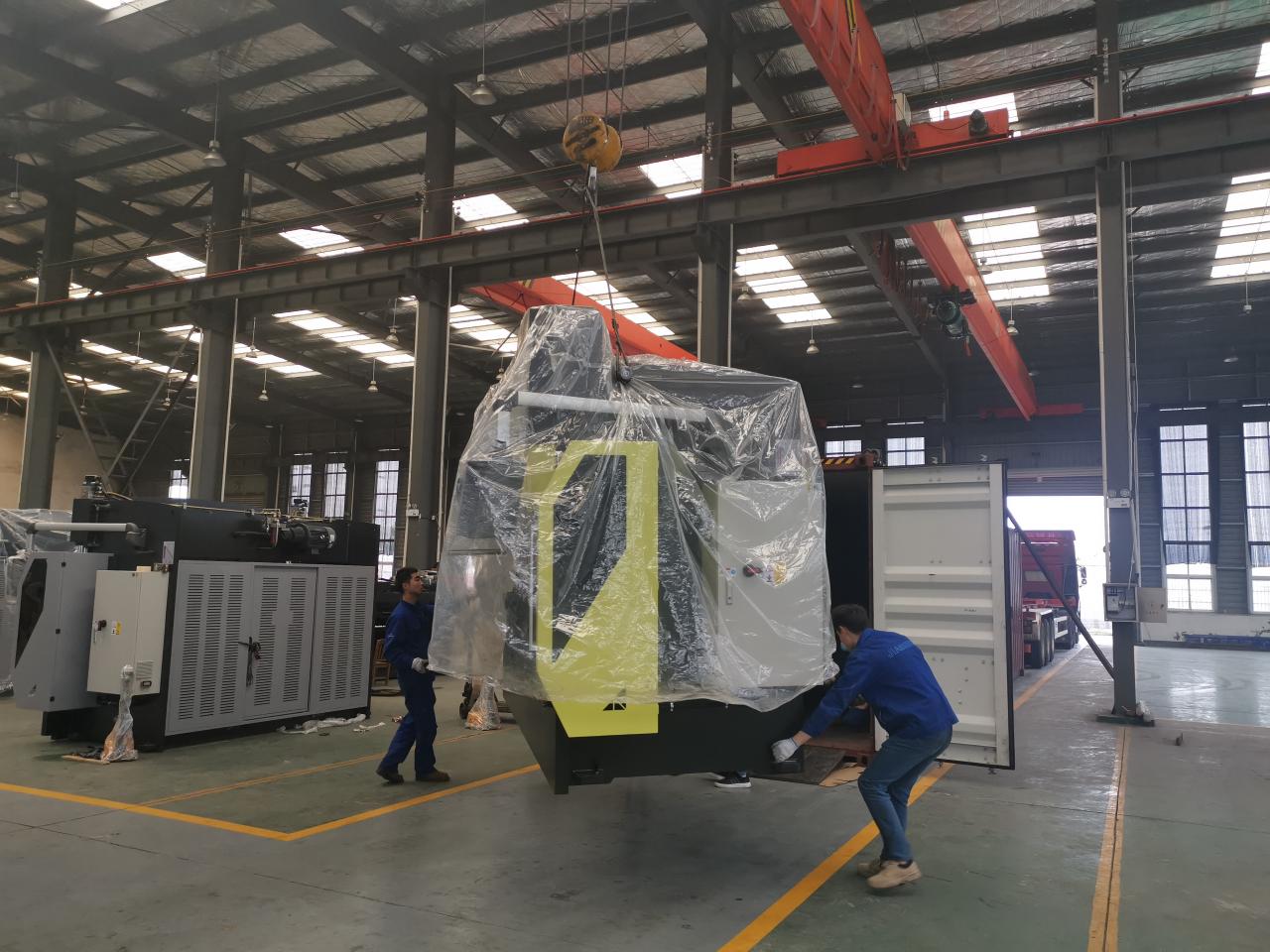 6mm*3200 Hydraulic Steel Plate Cutting Machinery Steel Plate Shearing Machine 6 mm * 3200 hidraulikus acéllemez vágógép acéllemez nyírógép