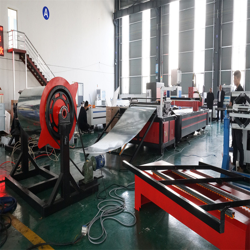 Raycus Cnc 1000w 1500w 2000w csöves fémszálas lézervágó gép