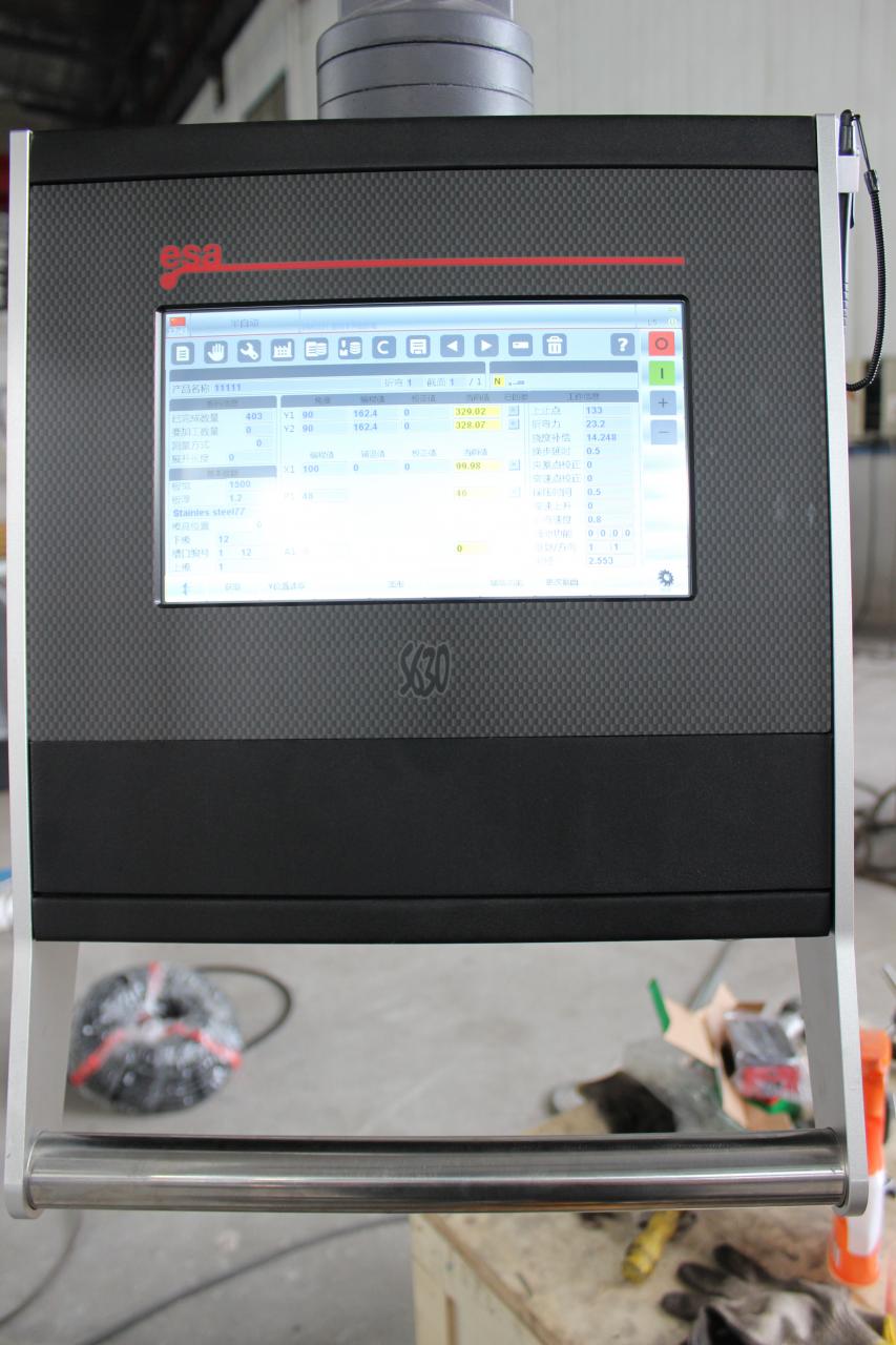 Cnc fém présfékező gép