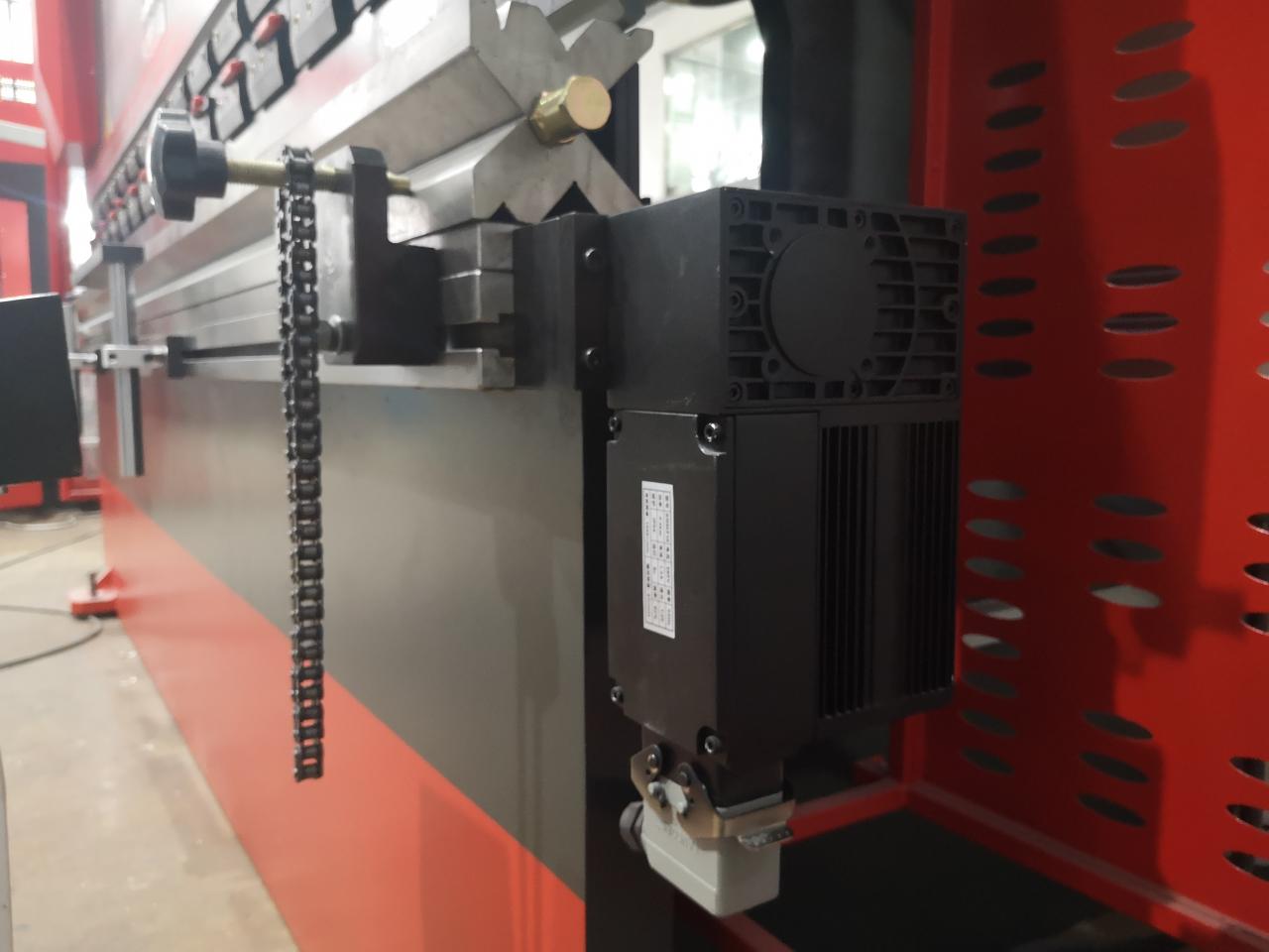 Delem Da66t 125 3+1 4+1 6+1 8+1 Cnc Hydraulic Press Brake For Metal Plate Bending Delem Da66t 125 3+1 4+1 6+1 8+1 Cnc hidraulikus présfék fémlemez hajlításhoz