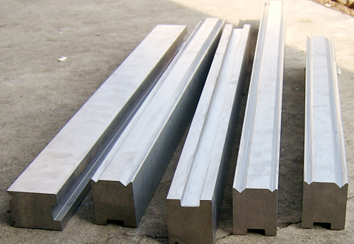 Full Automatic High Power Sheet Bending Machine And Cnc Press Brake Machine Teljesen automatikus nagy teljesítményű lemezhajlító gép és CNC présfékező gép