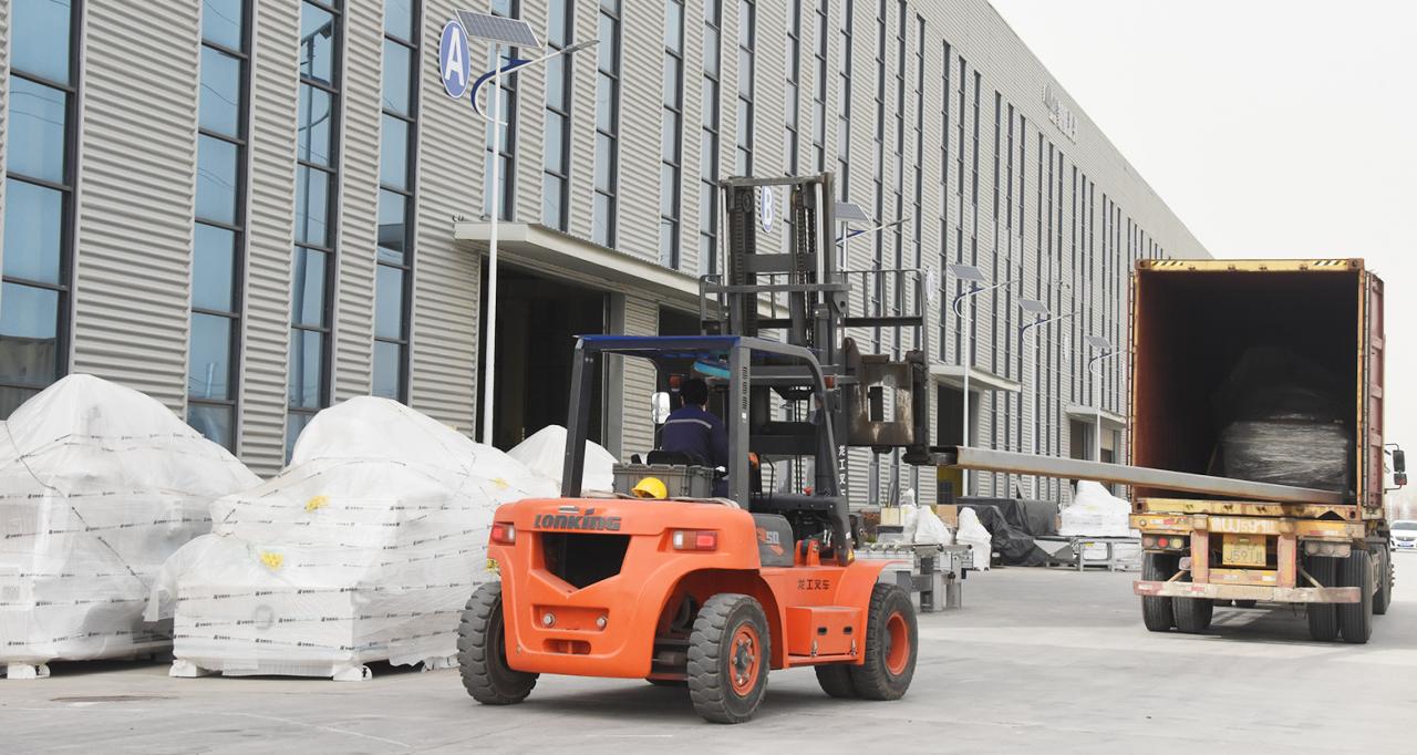 Laser Source 2000w 3000w Fiber Laser Cutting Machine Laser Source 2000w 3000w Fiber lézervágó gép