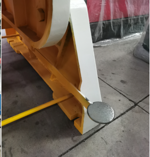 Mechanical Press Machine, 100 Ton Power Press Price Mechanikus présgép, 100 tonnás nyomógép ár