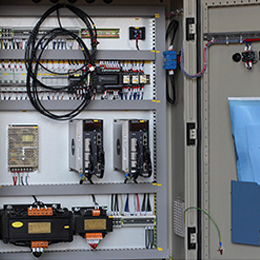 Metal Plate Press Brake Machine / CNC Hydraulic Press Brake Machine Fémlemezes présfékgép / CNC hidraulikus présfékgép