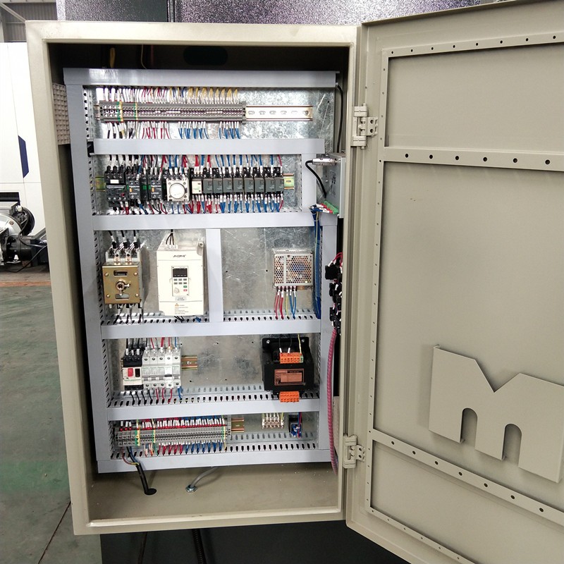 Qc12k-4x2500 Cnc Hydraulic Customized Shearing Machine Cutting Machine Qc12k-4x2500 Cnc hidraulikus testreszabott nyírógép vágógép