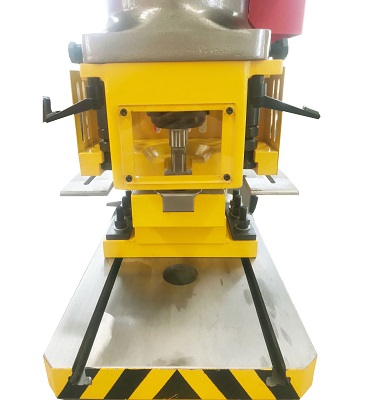 Steel Plate Angle Cutting Punching Notching Machine Hydraulic Ironworker For Sale Acéllemez szögvágó lyukasztó bemetszőgép hidraulikus vasmunkás eladó