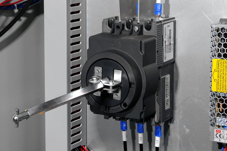 Wc67 Hydraulic Press Brake / CNC Press Bending Machine / Plate Bending Machine China Wc67 hidraulikus présfék / CNC préshajlítógép / lemezhajlító gép Kína