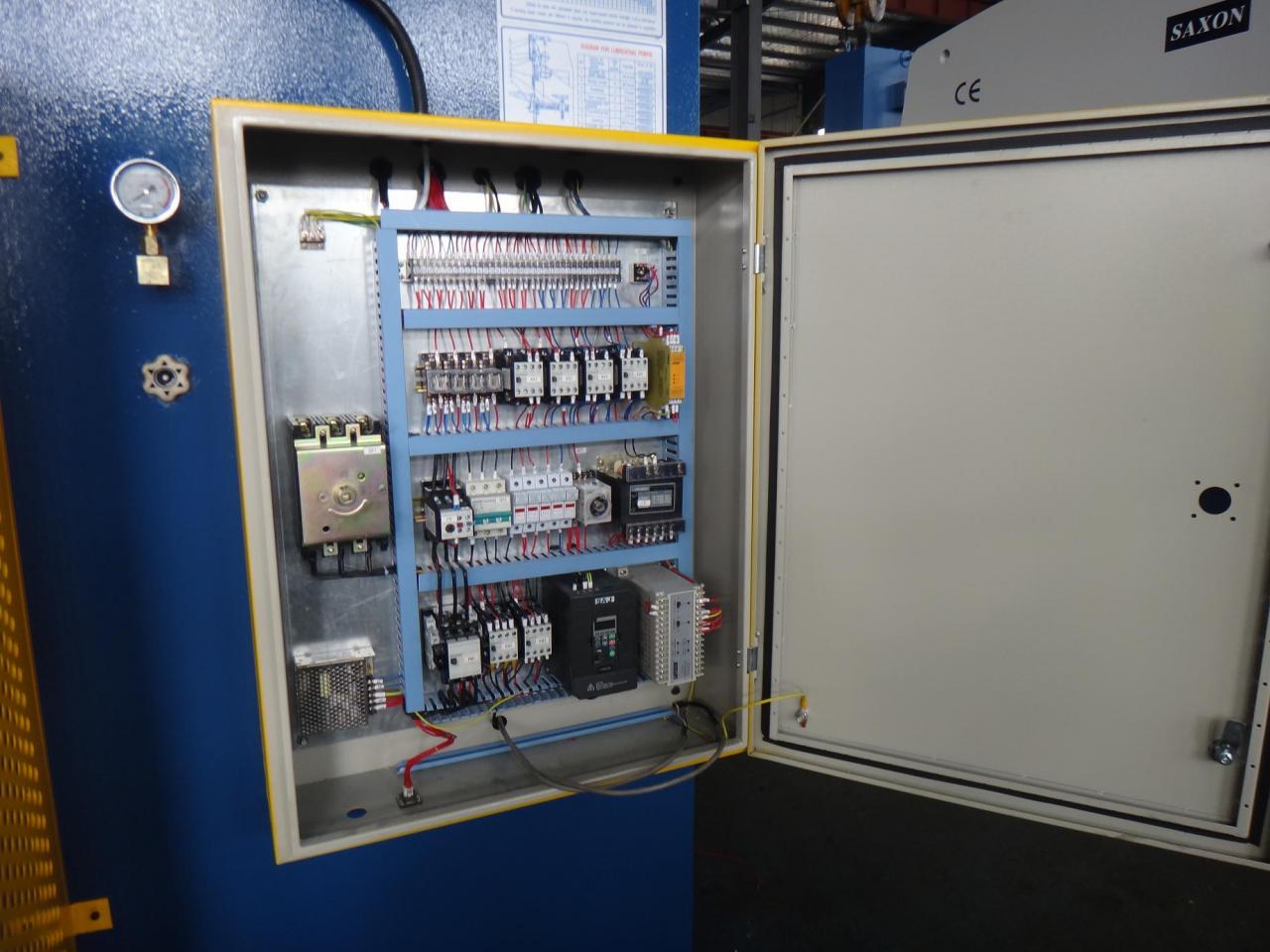 Wc67y-65/2500 Oem Hydraulic Press Brake Machine Steel Bending Machine Wc67y-65/2500 Oem hidraulikus présfékgép acélhajlító gép