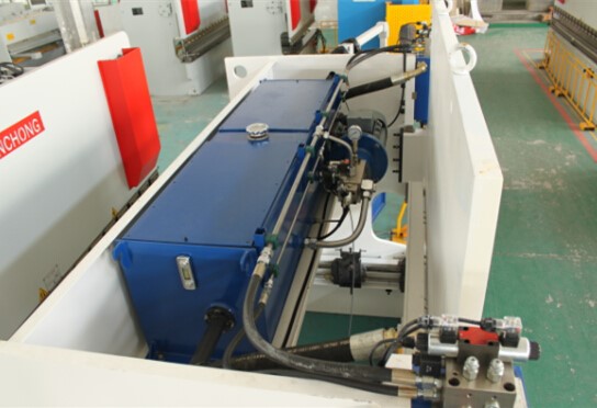 Wc67yk 80 100 160 200 Ton 3200mm E21 Nc Sheet Metal Oil Hydraulic Press Brake Price Wc67yk 80 100 160 200 tonna 3200 mm E21 Nc fémlemez olaj hidraulikus présfék ár